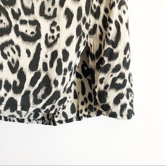 Motel Rocks SHENY MINI SKIRT IN LEOPARD GREY - Picture 6 of 9